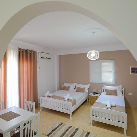 Empo Hotel Ksamil Exteriér fotografie