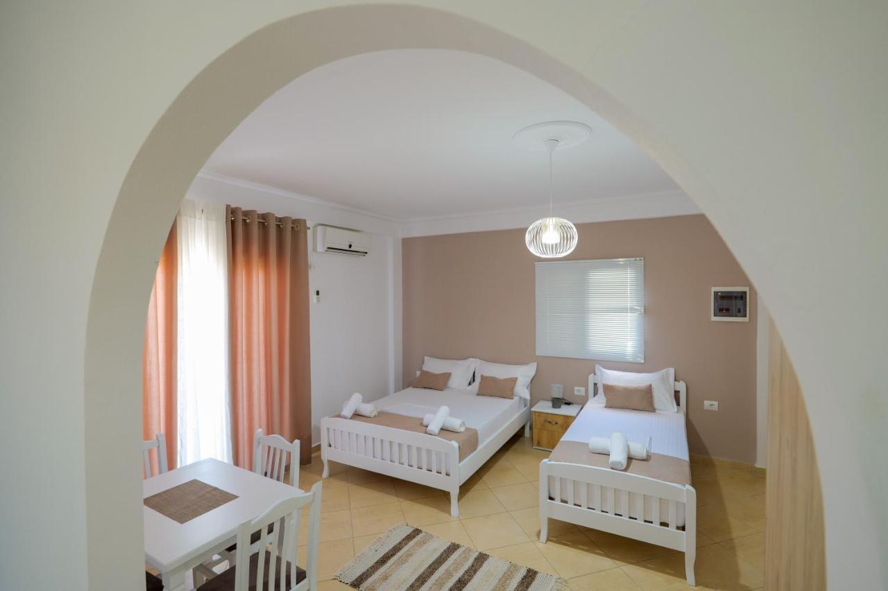 Empo Hotel Ksamil Exteriér fotografie