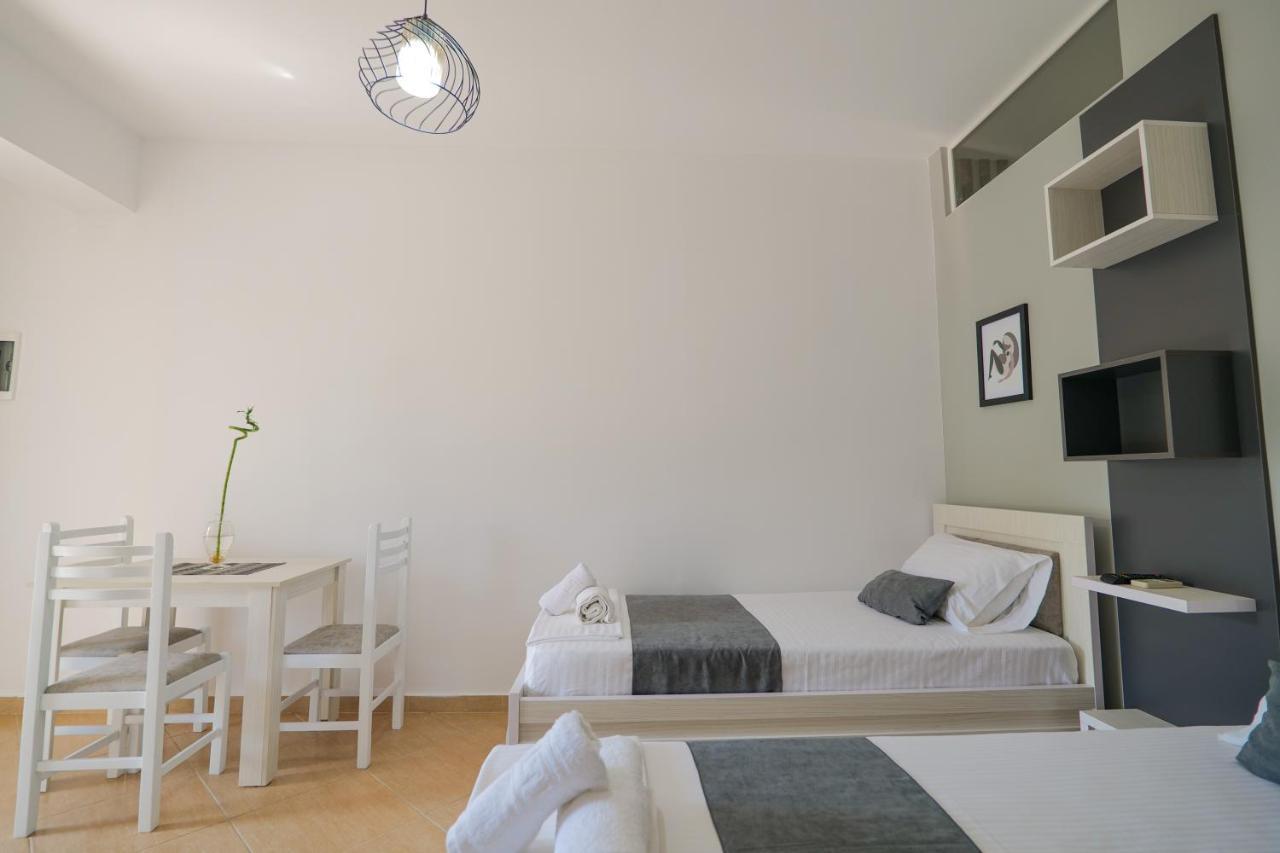 Empo Hotel Ksamil Exteriér fotografie